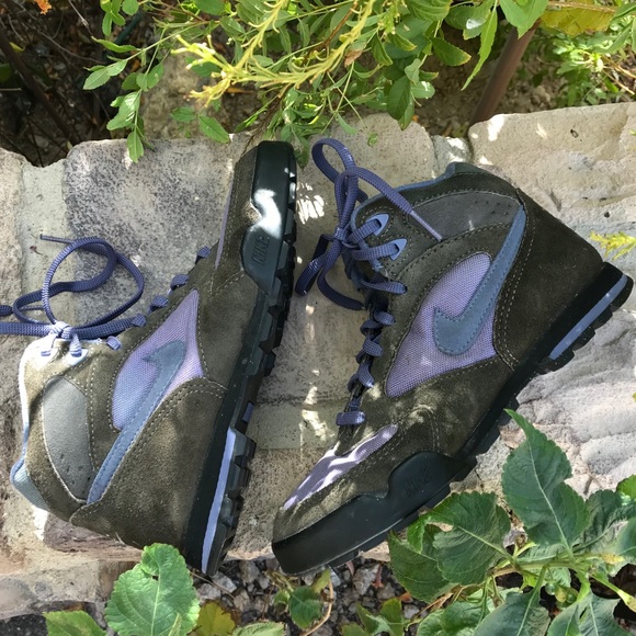 Nike Suede High Top Sneakers - Picture 6 of 8